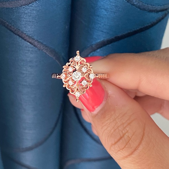 ✨SOLD OUT✨Vintage Style 18K Rose Gold Ring✨ - Picture 2 of 6